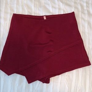 Red skort: skirt in the front & shorts in back
